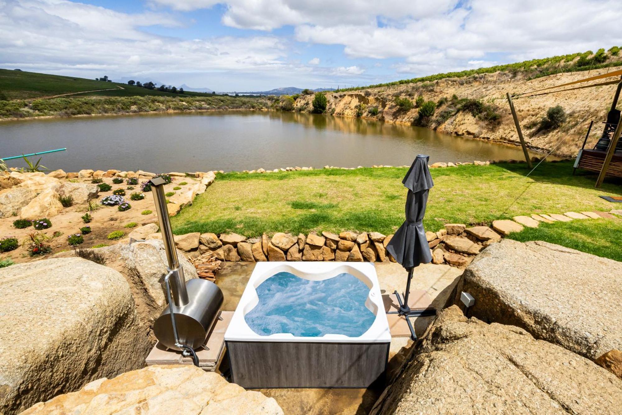 Amperbo Glamping *